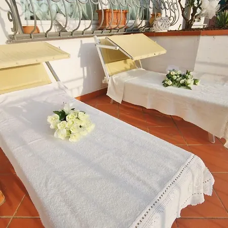 Raffinato Attico Vicino Al Mare Con Solarium Lido Di *