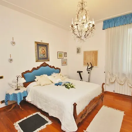 Apartment Raffinato Attico Vicino Al Mare Con Solarium Lido Di *