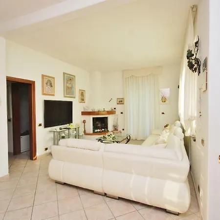 Apartment Raffinato Attico Vicino Al Mare Con Solarium Lido Di Camaiore